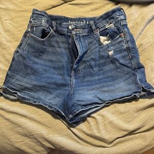 American Eagle Outfitters Women's Distressed Blue Curvy Mom Jean Shorts